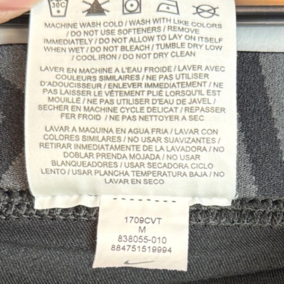 NIKE Pro Men's Dri-FIT 3/4-Length Fitness Tightss, Gray and Black, Size Medium - Picture 9 of 15